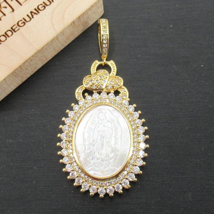 Vintage Cameo Necklaces